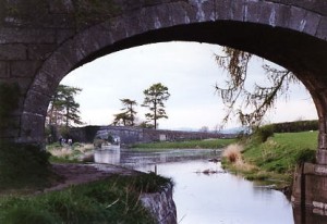 3 bridges holme